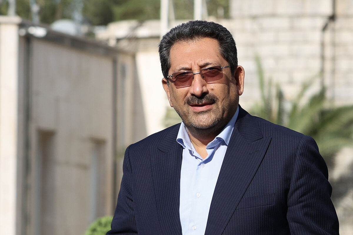 وزیر صمت برای شرکت در اجلاس سازمان همکارهای اکو به استانبول رفت وزیر صمت برای شرکت در اجلاس سازمان همکارهای اکو به استانبول رفت