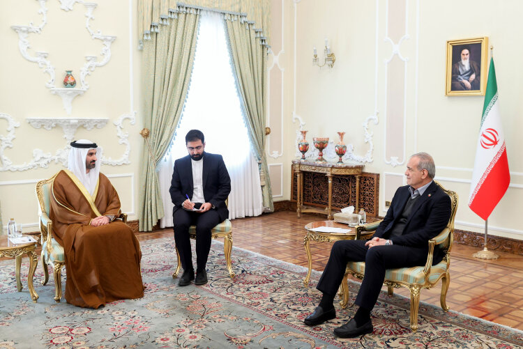 وظیفه داریم برای ملت‌های مسلمان بستر رونق اقتصادی را فراهم کنیم