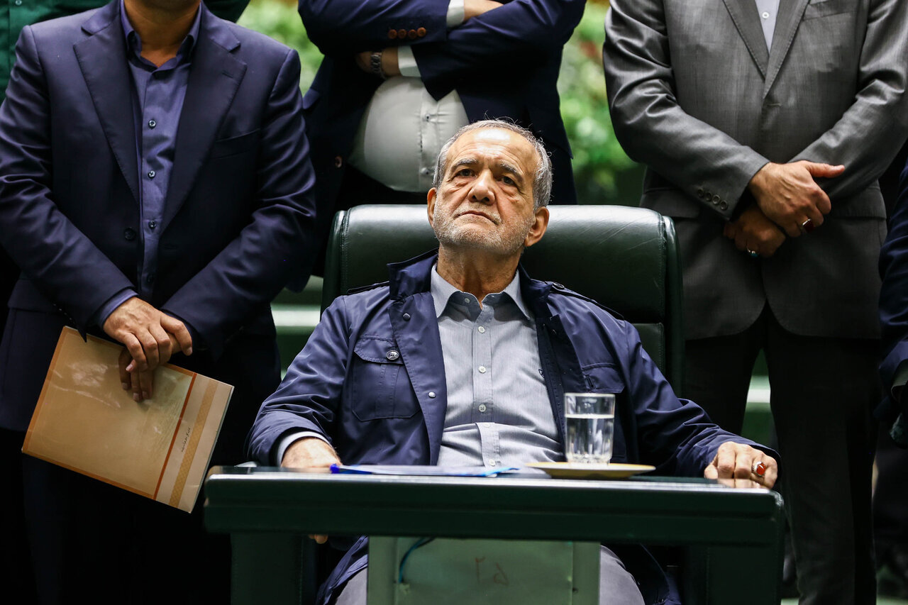 پزشکیان با ۵۰۰ تا تک تومان ازدواج کرد!