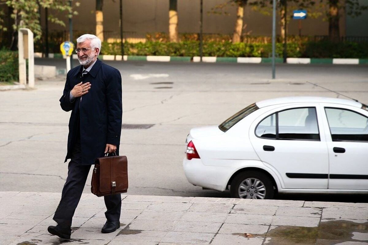 پوستر عجیب برنامه سخنرانی جلیلی/ همچنان در آرزوی ریاست جمهوری پوستر عجیب برنامه سخنرانی جلیلی/ همچنان در آرزوی ریاست جمهوری