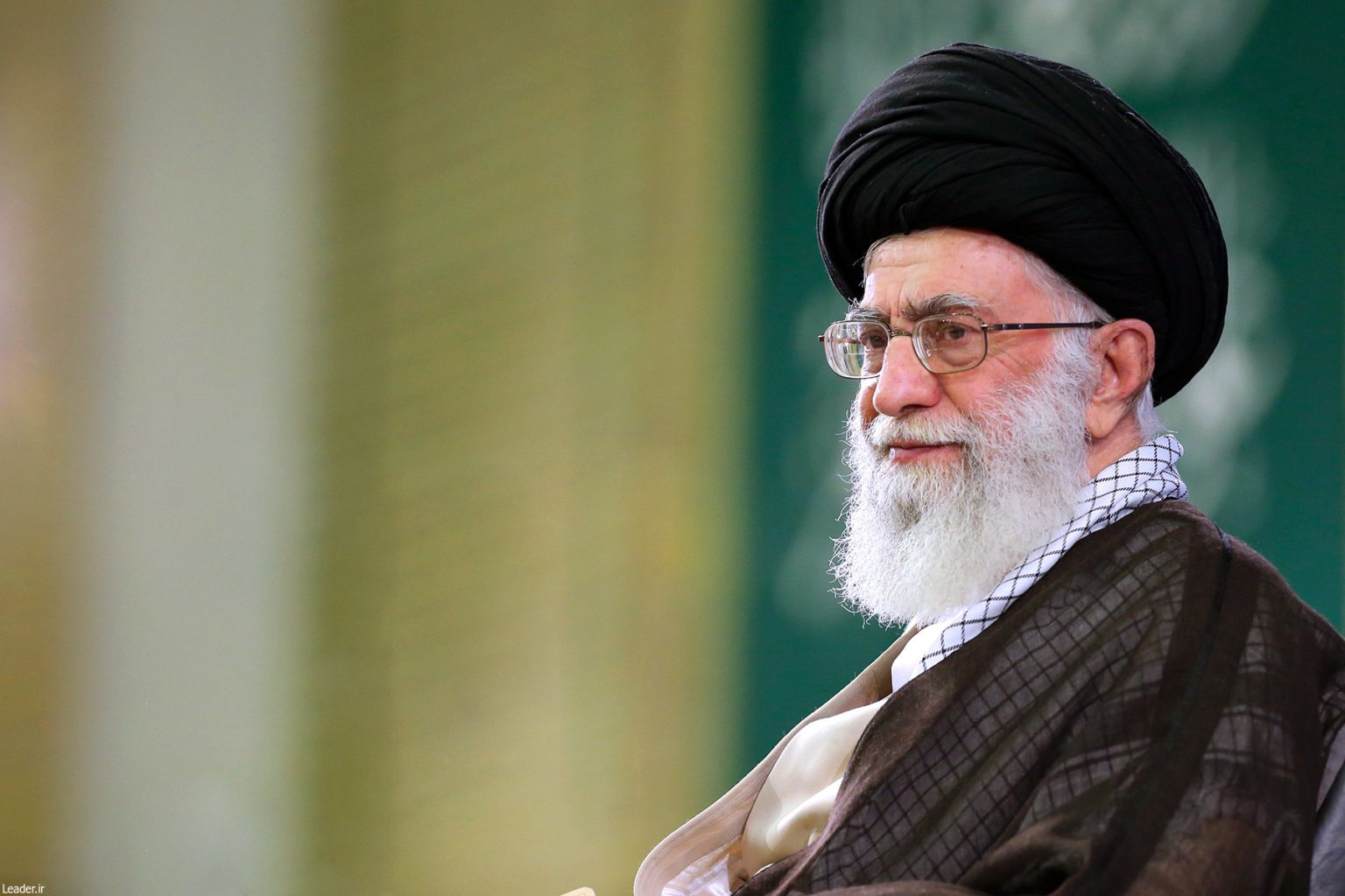 پیام رهبری به دختر نقره‌ای ایران در بازی‌های اسلامی