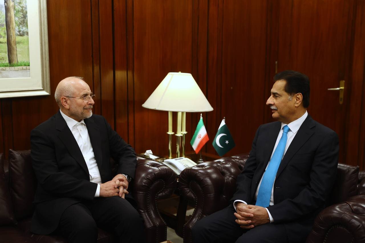 یادداشت قالیباف در دفتر مجلس ملی پاکستان چه یادداشتی نوشت؟ + عکس یادداشت قالیباف در دفتر مجلس ملی پاکستان چه یادداشتی نوشت؟ + عکس