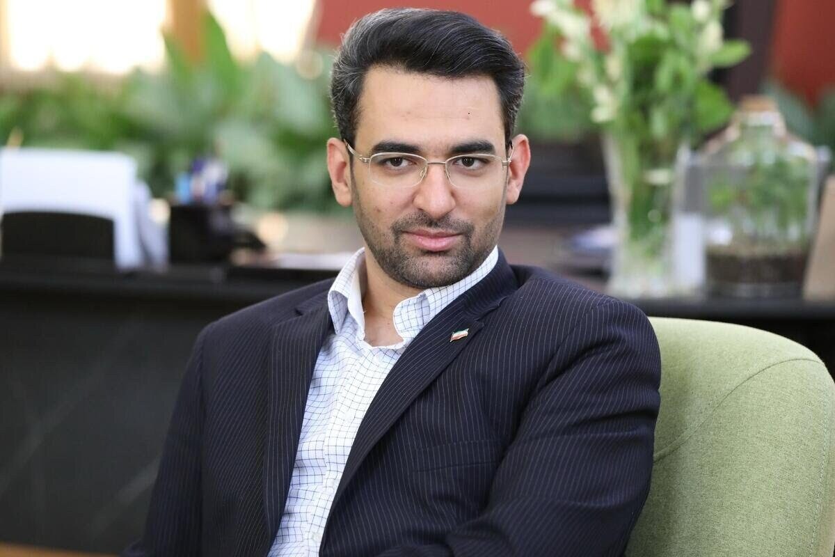 آذری جهرمی به سوال پزشکیان پاسخ داد/ پزشکیان: از کجا پول در بیاورم که حقوق‌ها را افزایش بدهم؟/ آذری جهرمی: از افزایش بی رویه بودجه دستگاه ها و نهادها!