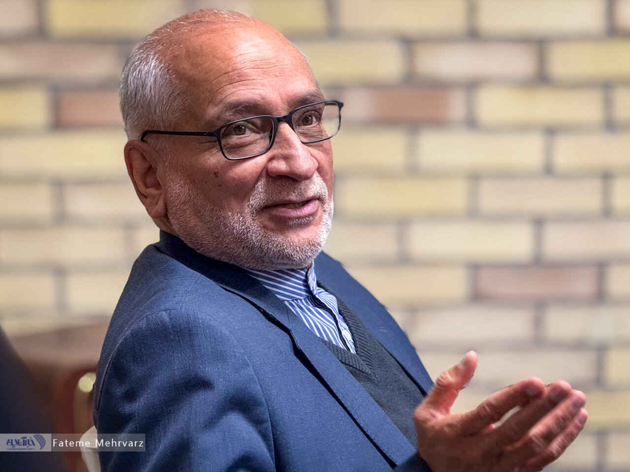 انتقاد روزنامه اصولگرا از موضع اخیر حسین مرعشی: مذاکره با امریکا مشکلی را حل نمی کند/ رهبری نسبت به مسائل اقتصادی دغدغه ندارند؟