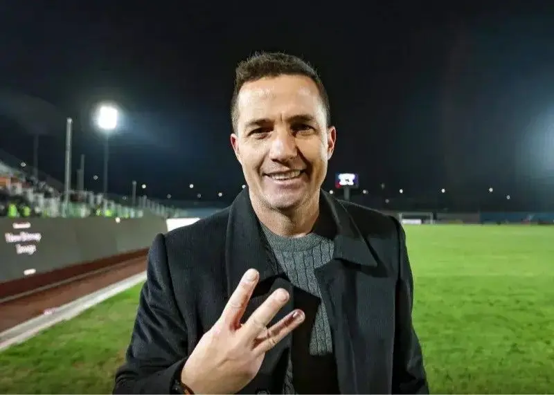 اوسمار در برابر تراکتور / روایت جذاب از یک نبرد فوتبالی اوسمار در برابر تراکتور / روایت جذاب از یک نبرد فوتبالی