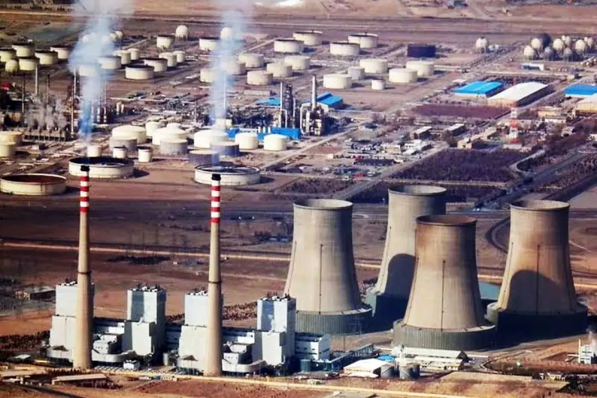 اگرچه در استان تهران نیروگاه مازوت‌سوز نداریم اما گازوئیلی که در اختیار نیروگاه‌ها قرار داده استاندارد نیست!