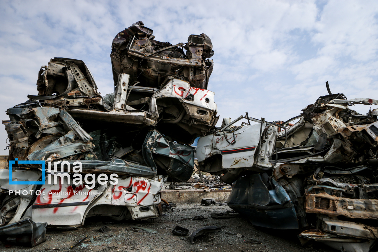 بازیافت ۳۴۰ هزار تن مواد با اسقاط خودرو/ ۱.۱ میلیارد لیتر سوخت صرفه جویی شد بازیافت ۳۴۰ هزار تن مواد با اسقاط خودرو/ ۱.۱ میلیارد لیتر سوخت صرفه جویی شد