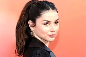 بازیگری که همه را محو زیبایی خود در عربستان کرد/آنا د آرماس کولاک کرد