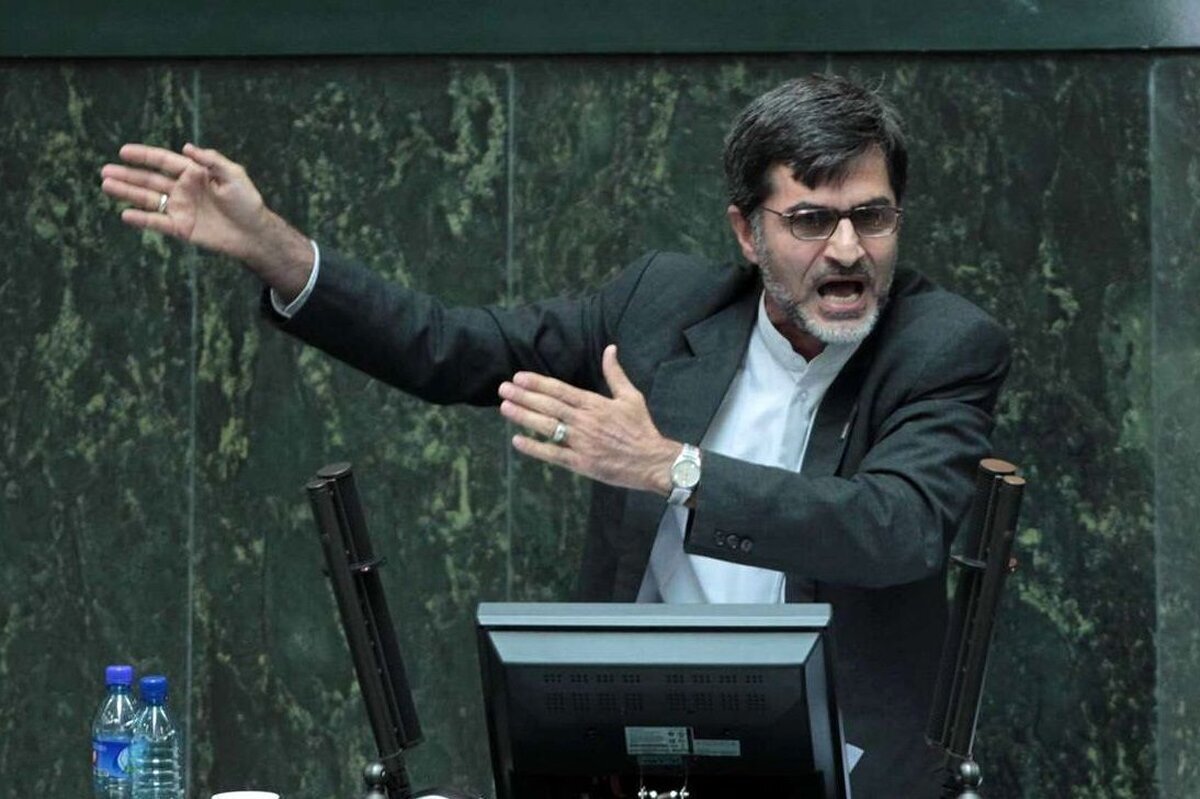 توهین و فحاشی کوچک زاده به ظریف/ نوکر بی جیره مواجب نشنیده‌اید؟