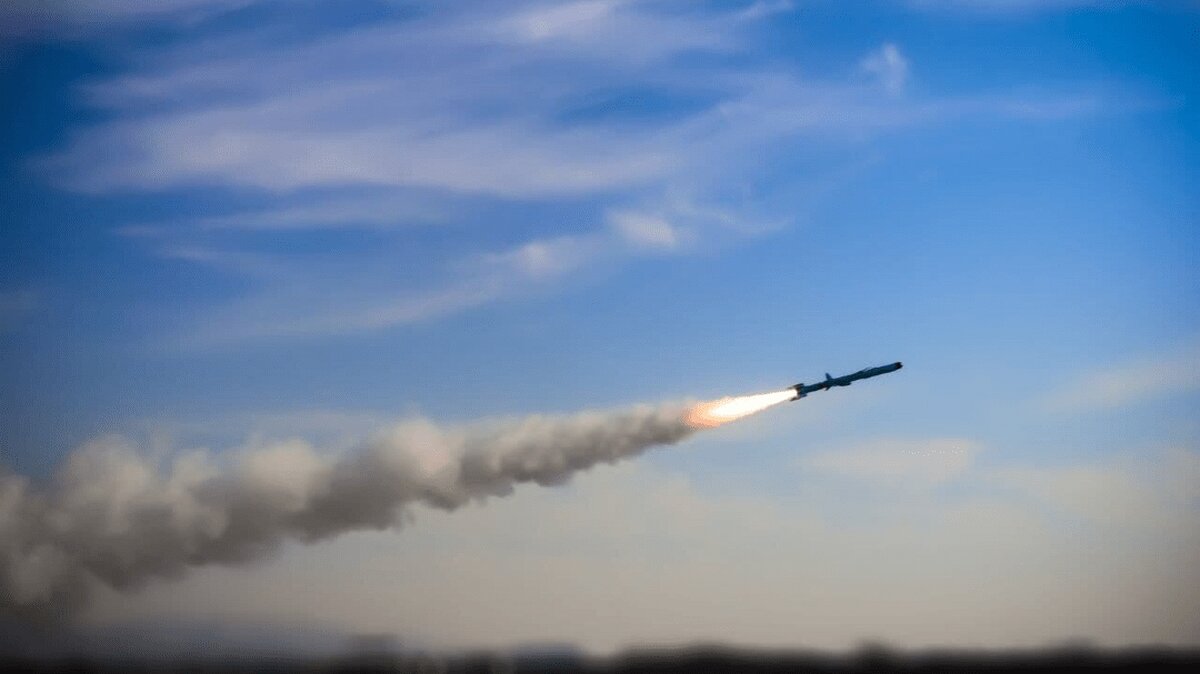 خلیج‌فارس تنها شاهد رزمایش نظامی نبود؛ شاهد تداوم روح مقاومت یک ملت بود/ اقتدار سپاه در خلیج فارس به نمایش درآمد