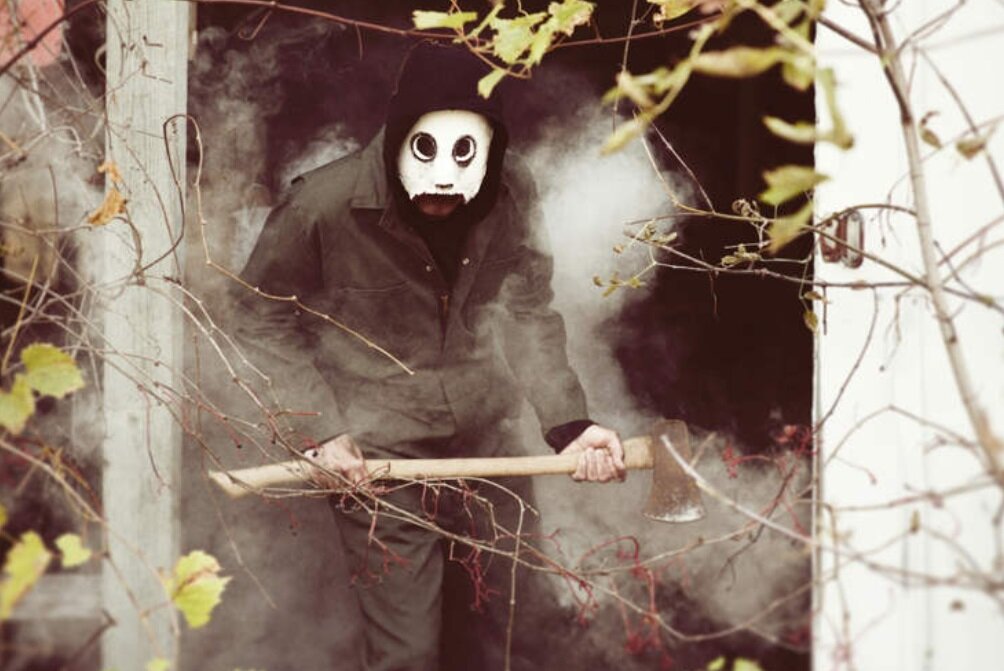 دختر دانش‌آموز بعد از تماشای فیلم ترسناک در مدرسه دچار اختلال روانی شد