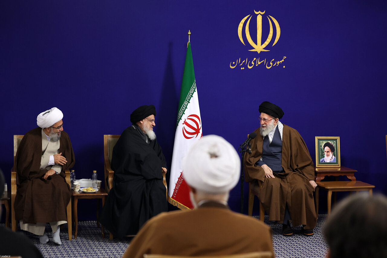 رهبر انقلاب: آیت‌الله میلانی از ارکان نهضت اسلامی است/ حوزه علمیه مشهد مدیون آیت الله میلانی است