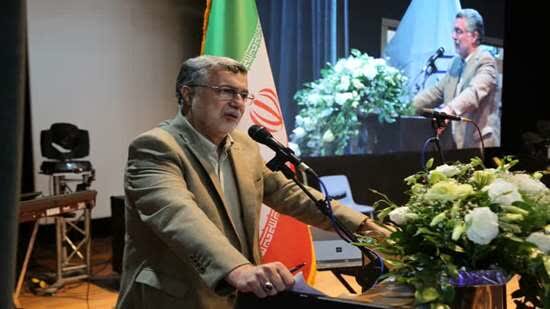 صحبت‌های تند وزیر بهداشت درباره انتقال دانشجو از خارج به داخل کشور/  اگر این عدالت است، من بلد نیستم!