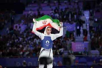 صعود مبینا نعمت زاده و زینالی به نیمه نهایی قهرمانی جهان/ ساغر مرادی حذف شد صعود مبینا نعمت زاده و زینالی به نیمه نهایی قهرمانی جهان/ ساغر مرادی حذف شد