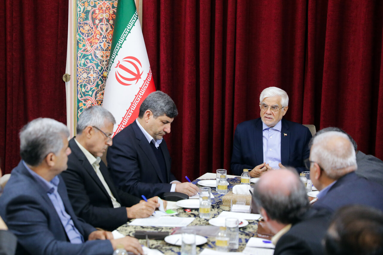 عارف: جایگاه اولی علمی در منطقه دست یافتنی است عارف: جایگاه اولی علمی در منطقه دست یافتنی است