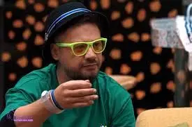 علی صادقی از پشت‌صحنه «متهم گریخت» می‌گوید؛ خاطراتی که هنوز مردم را می‌خنداند+فیلم