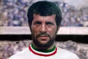 علی پروین تمرین را تعطیل کرد و به دعوای ناموسی رفت!/ویدیو علی پروین تمرین را تعطیل کرد و به دعوای ناموسی رفت!/ویدیو