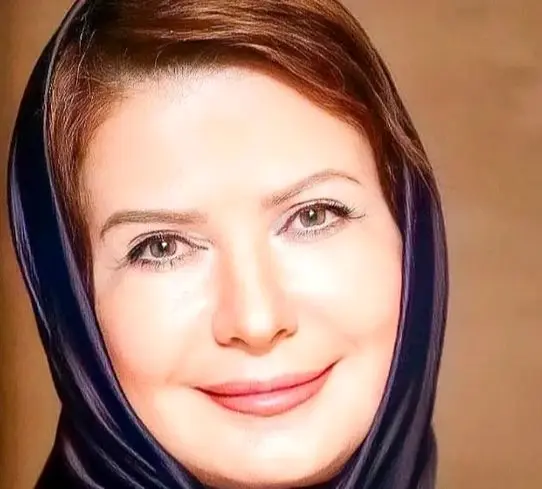 لعیا زنگنه در ۳۳ سالگی در کنار حمیده خیرآبادی لعیا زنگنه در ۳۳ سالگی در کنار حمیده خیرآبادی