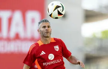 مسن‌ترین بازیکن تاریخ رقابت‌های باشگاهی فوتبال اروپا کیست؟