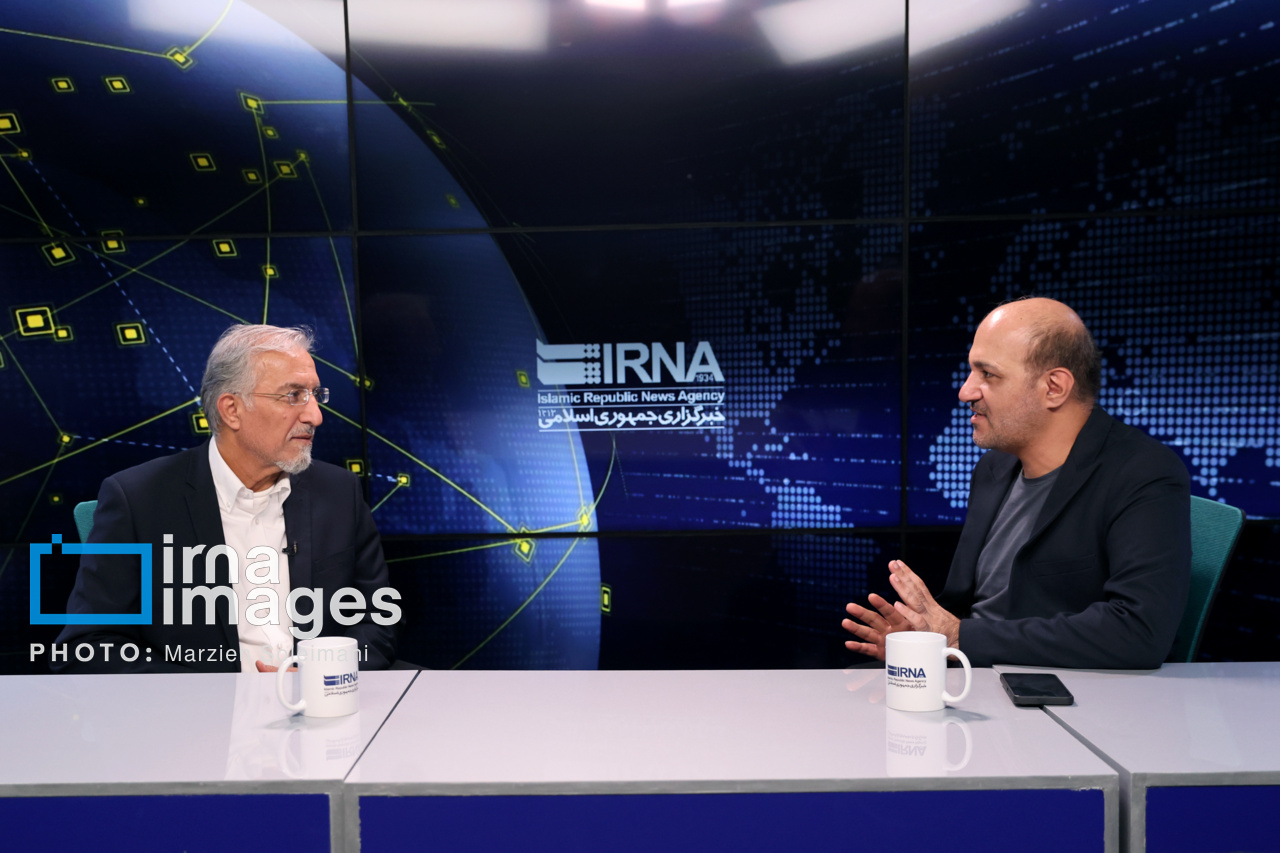 نوسانات ارزی ریشه اصلی تورم در ایران/منابع کشور نباید برای عدهای خاص مصرف شود نوسانات ارزی ریشه اصلی تورم در ایران/منابع کشور نباید برای عدهای خاص مصرف شود