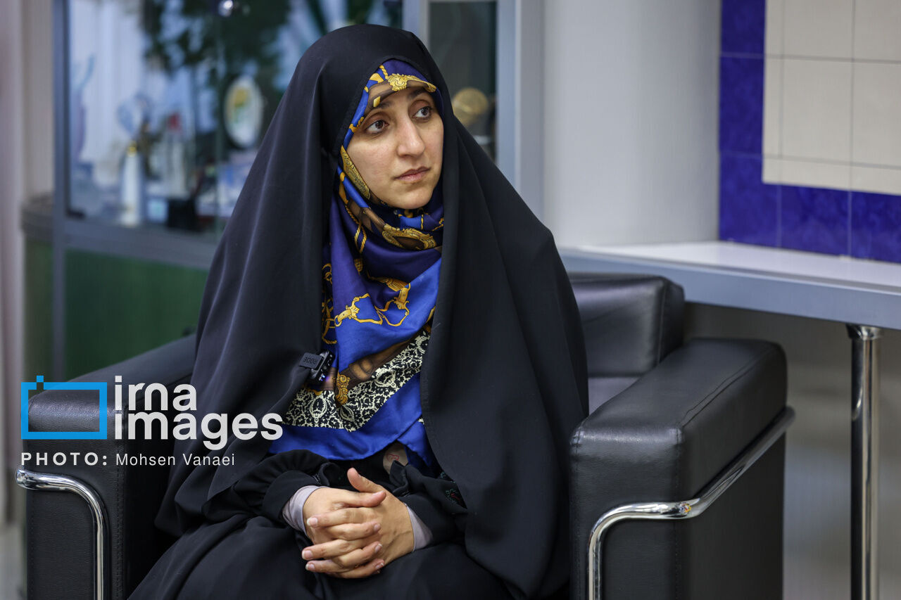 نگاه جنسیتی در سیاستگذاری‌ها باید دخیل شود/ رونمایی از «سند کاربردی آب برای خانواده»