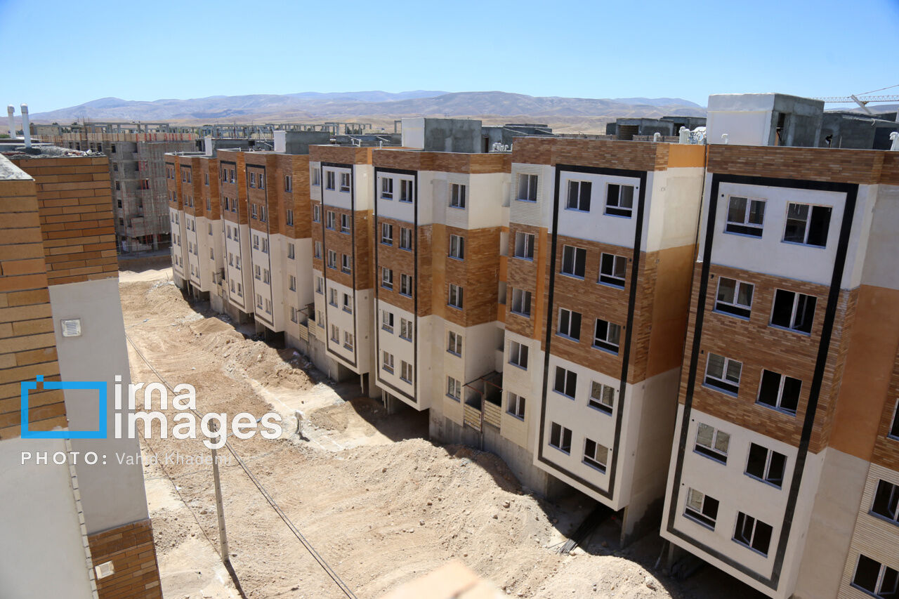 وزیر کار: کارفرمایان در طرح‌های مسکن کارگری مشارکت کنند/ افتتاح طرح ۴۸ واحدی شاهرود