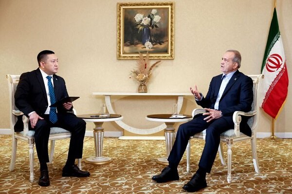 پزشکیان: کشورهای حاشیه دریای خزر برای پایداری تجارت تعامل داشته باشند پزشکیان: کشورهای حاشیه دریای خزر برای پایداری تجارت تعامل داشته باشند