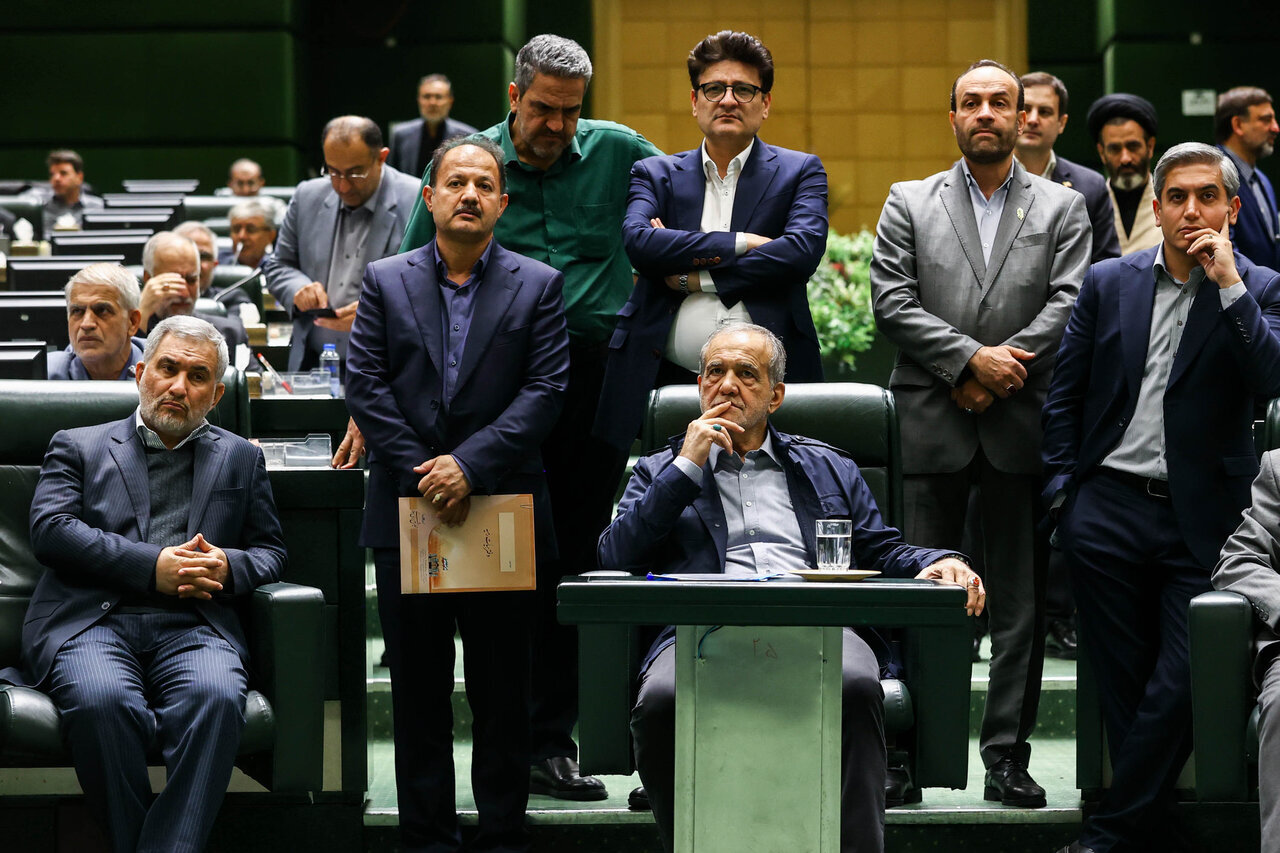 چه کسانی پشت پرده استیضاح وزرای دولت هستند؟/ پای ۳ وزیر دیگر در میان آمد