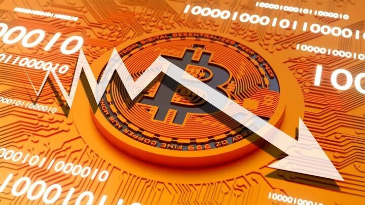 بیت‌کوین سقوط کرد/ سرمایه‌گذاران محتاط شدند