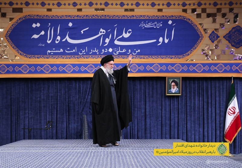 دیدار خانواده شهدای اقتدار با رهبر انقلاب – تسنیم دیدار خانواده شهدای اقتدار با رهبر انقلاب – تسنیم
