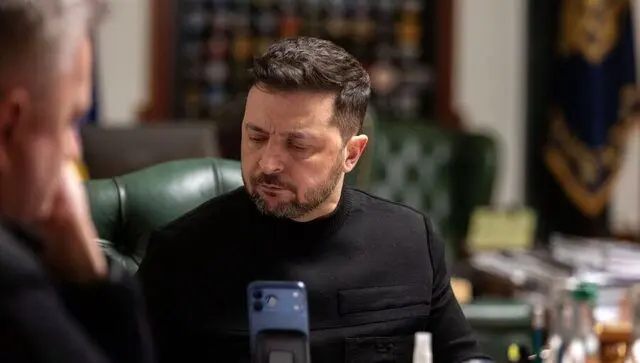 زلنسکی خواستار تعویق نشست سه‌جانبه ابوظبی به‌دلیل تنش‌های آمریکا و ایران شد