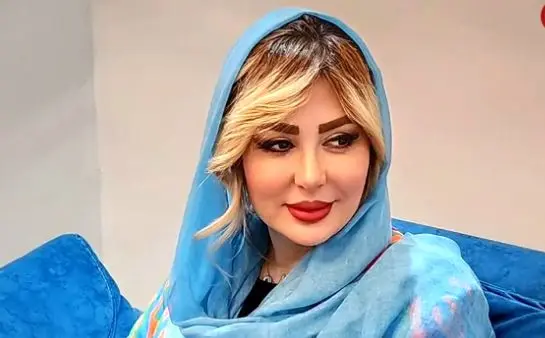 «نیوشا ضیغمی» 35 ساله و همسرش در حرم امام رضا (ع)؛ سال 94 «نیوشا ضیغمی» 35 ساله و همسرش در حرم امام رضا (ع)؛ سال 94