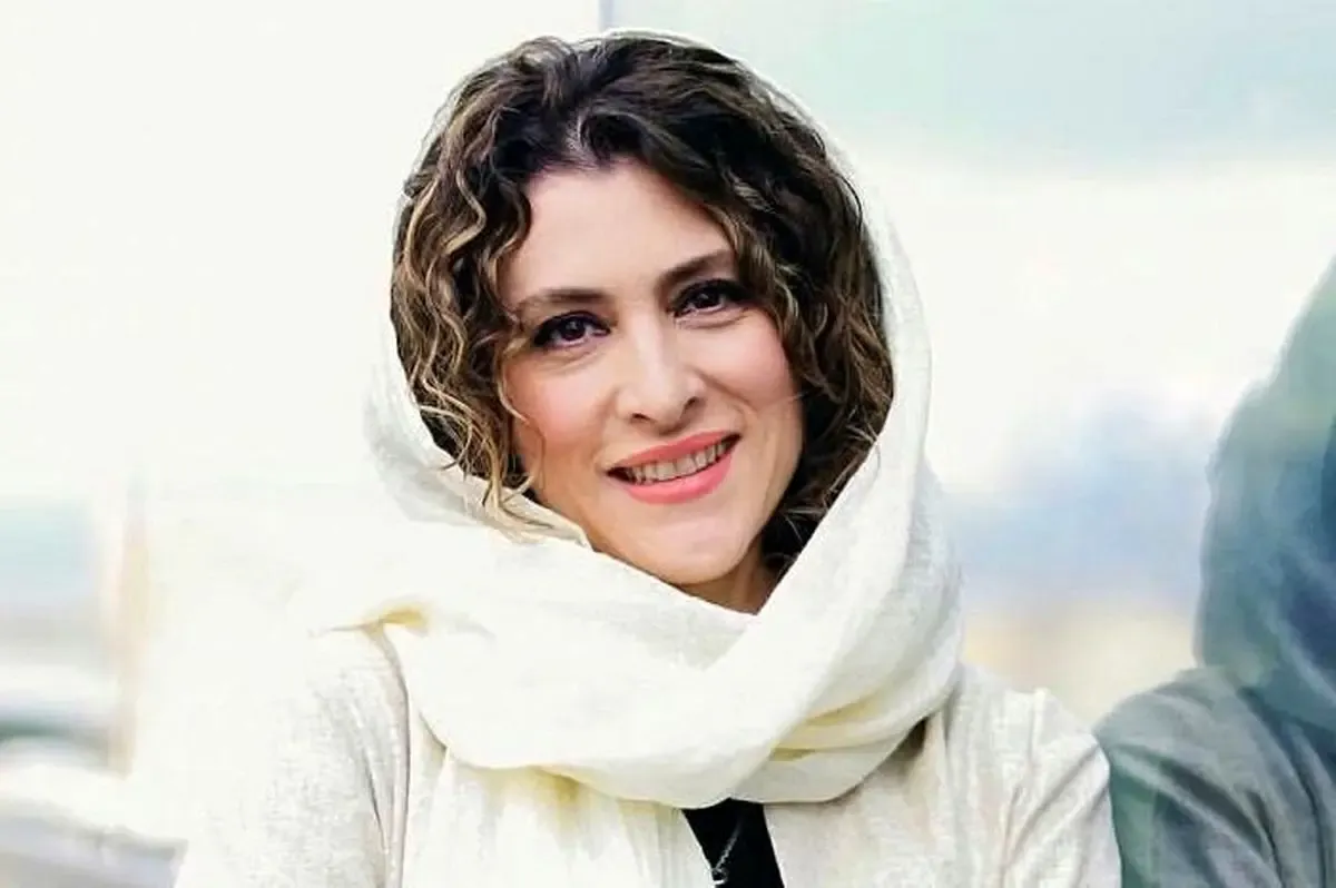 «ویشکا آسایش» در 24 سالگی و در یک برنامه تلویزیونی «ویشکا آسایش» در 24 سالگی و در یک برنامه تلویزیونی