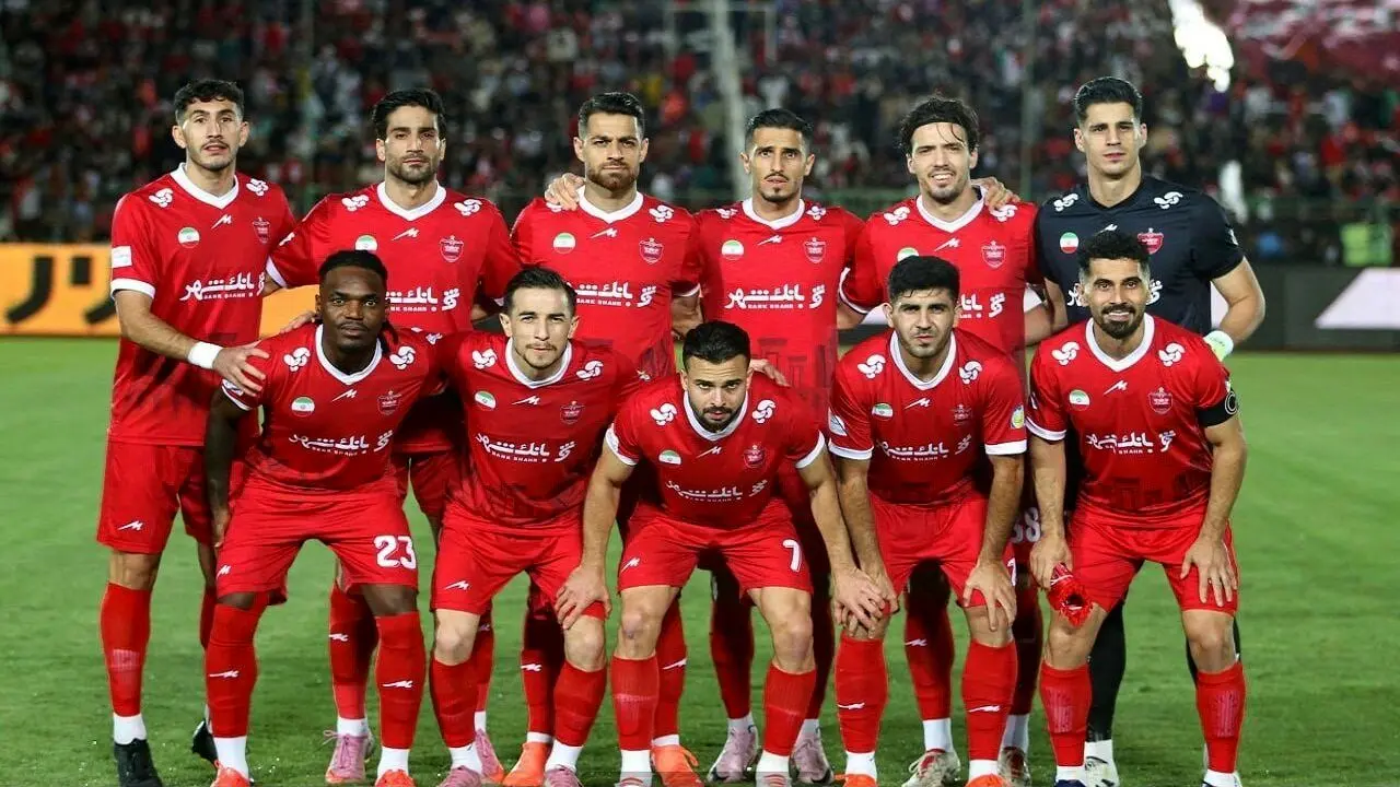 آغاز نبرد حساس؛ ترکیب رسمی پرسپولیس و چادرملو برای دیدار امشب اعلام شد آغاز نبرد حساس؛ ترکیب رسمی پرسپولیس و چادرملو برای دیدار امشب اعلام شد