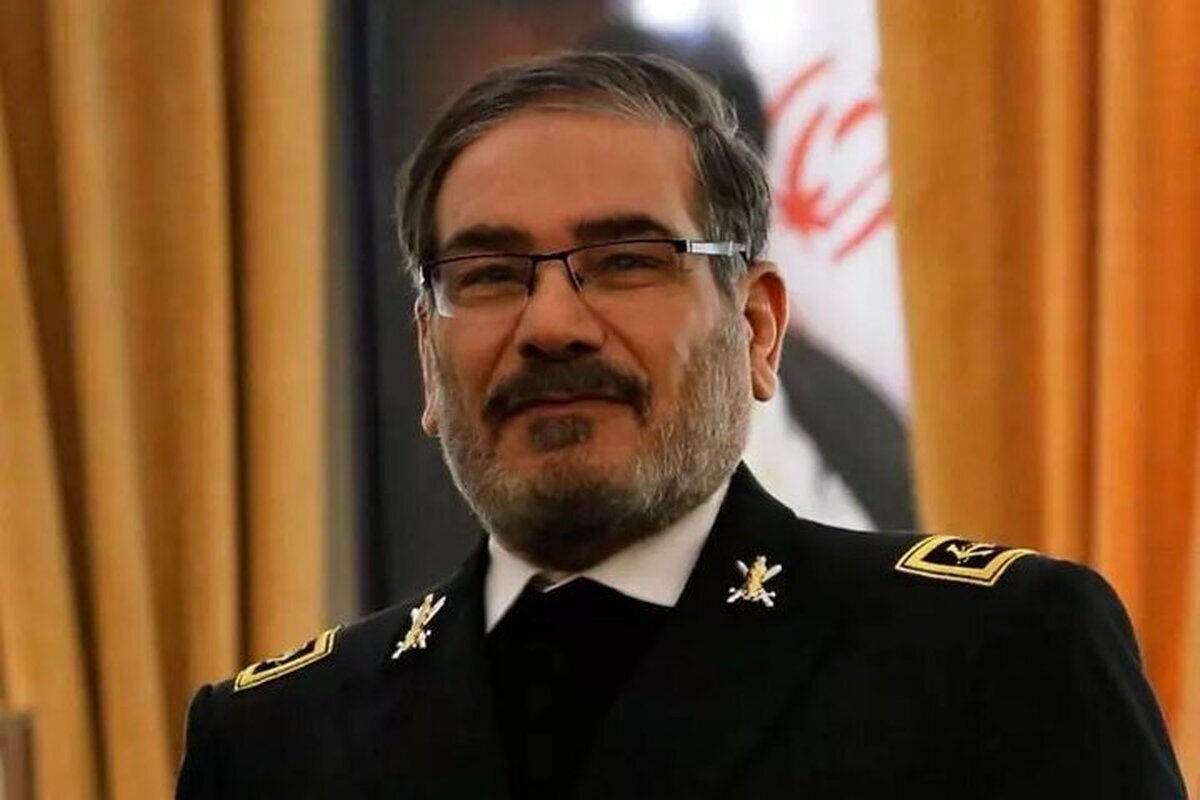 اظهار نظر شمخانی درباره مطرح شدن سلاح هسته‌ای در مذاکرات/ توافق فوری می‌تواند در دسترس باشد/ عراقچی حمایت و اختیار کافی دارد