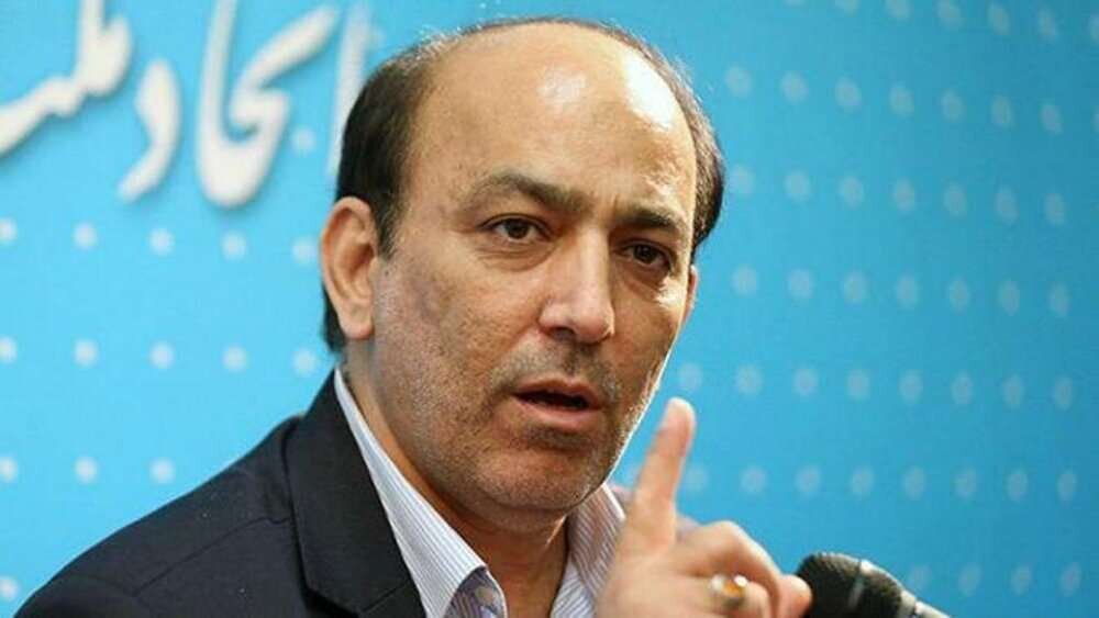 انتقاد تند روزنامه اصولگرا از شکوری‌راد : او از براندازها هم رادیکال‌تر و کارمند رایگان اینترنشنال است
