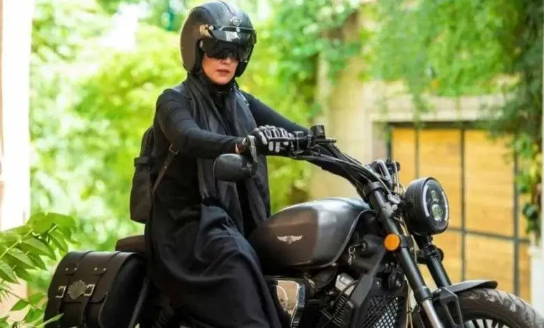 بیمه اجباری برای بانوان موتورسوار بیمه اجباری برای بانوان موتورسوار
