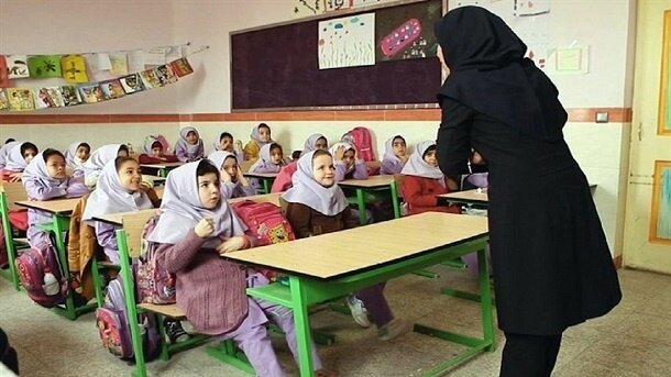 تکلیف رتبه‌بندی معلمان شاغل و بازنشسته در سال آینده چه می‌شود؟