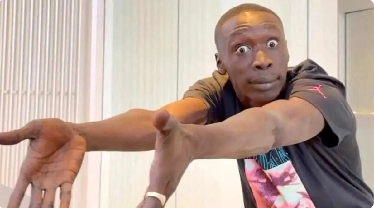 خابی لیم چهره خود را یک میلیارد دلار اجاره داد؛ درآمد نجومی محبوبترین تیکتاکر جهان از بدل هوش مصنوعی خابی لیم چهره خود را یک میلیارد دلار اجاره داد؛ درآمد نجومی محبوبترین تیکتاکر جهان از بدل هوش مصنوعی