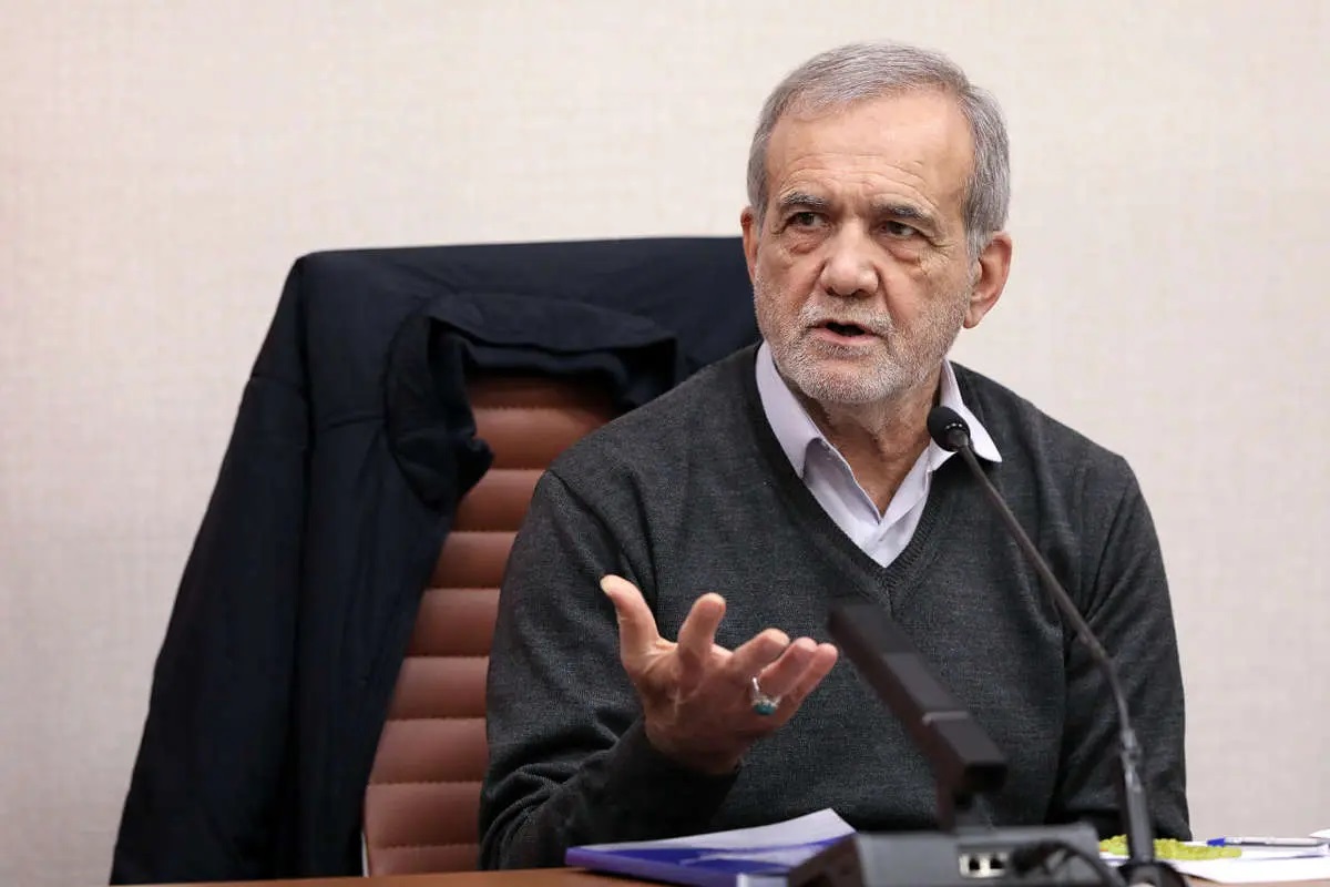 سانسور سخنرانی ۲۲ بهمن پزشکیان در صداوسیما سانسور سخنرانی ۲۲ بهمن پزشکیان در صداوسیما