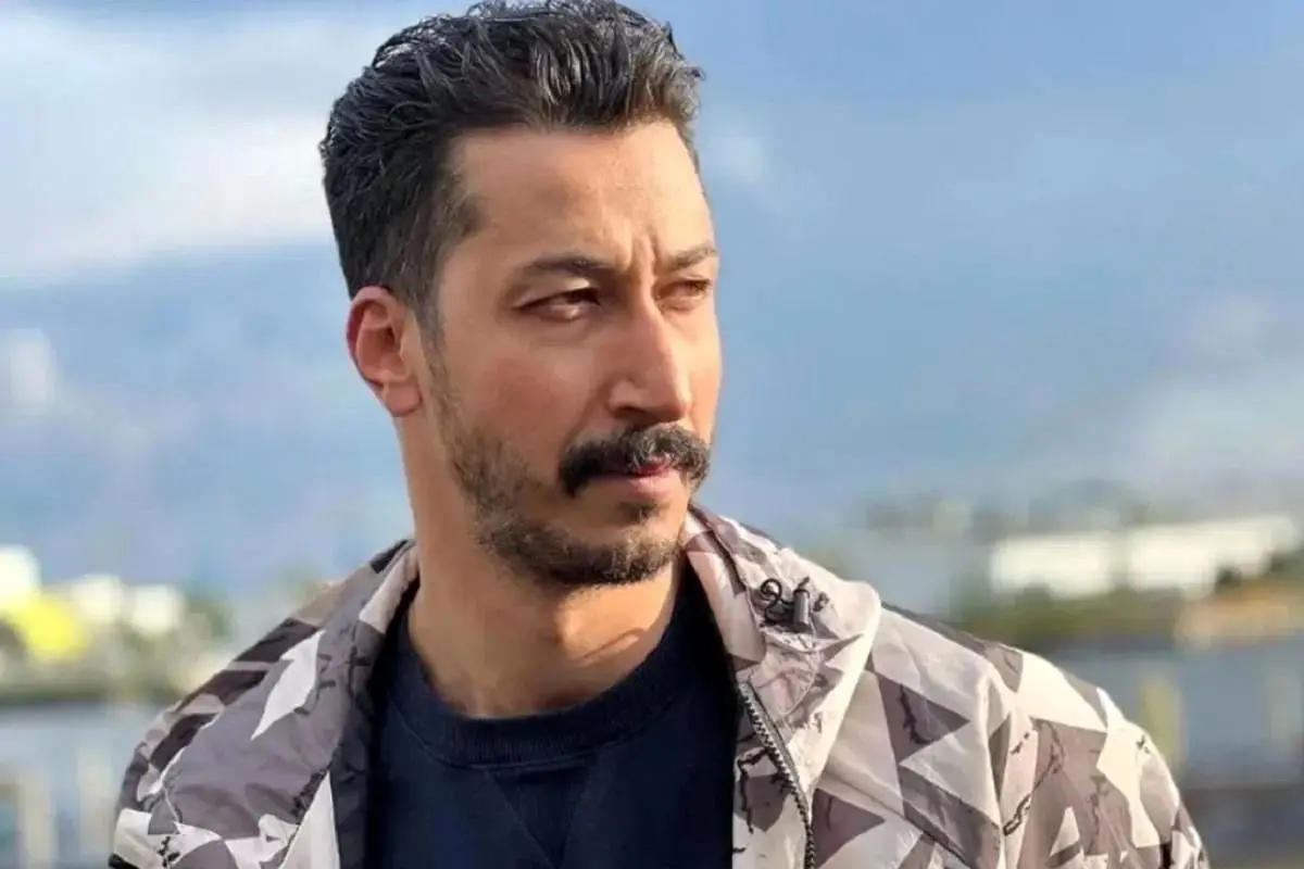 قاب خاطره انگیز از اولین حضور بهرام افشاری در سینما ۱۲ سال پیش + عکس قاب خاطره انگیز از اولین حضور بهرام افشاری در سینما ۱۲ سال پیش + عکس
