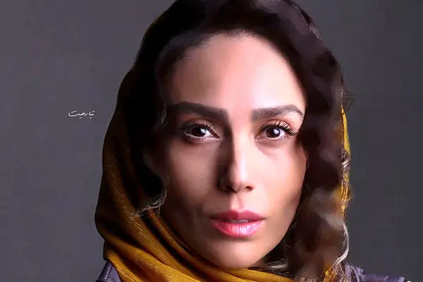 مرجان شکوفکی عکسی از دو نیمه ماه منتشر کرد مرجان شکوفکی عکسی از دو نیمه ماه منتشر کرد