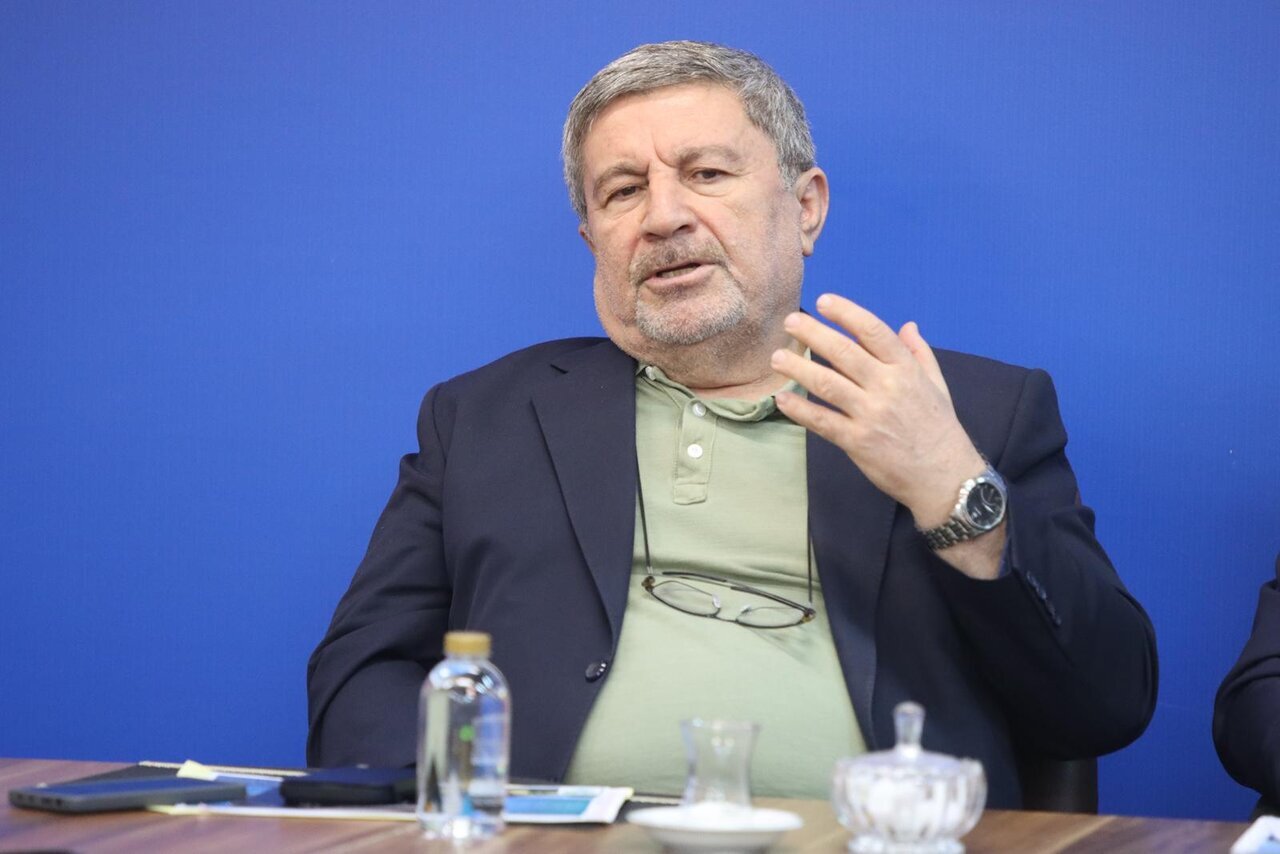 معاون پزشکیان ادعای رسانه‌های آمریکایی درباره مذاکرات را تکذیب کرد؛ غنی سازی ادامه دارد و اورانیوم از ایران خارج نمی‌شود