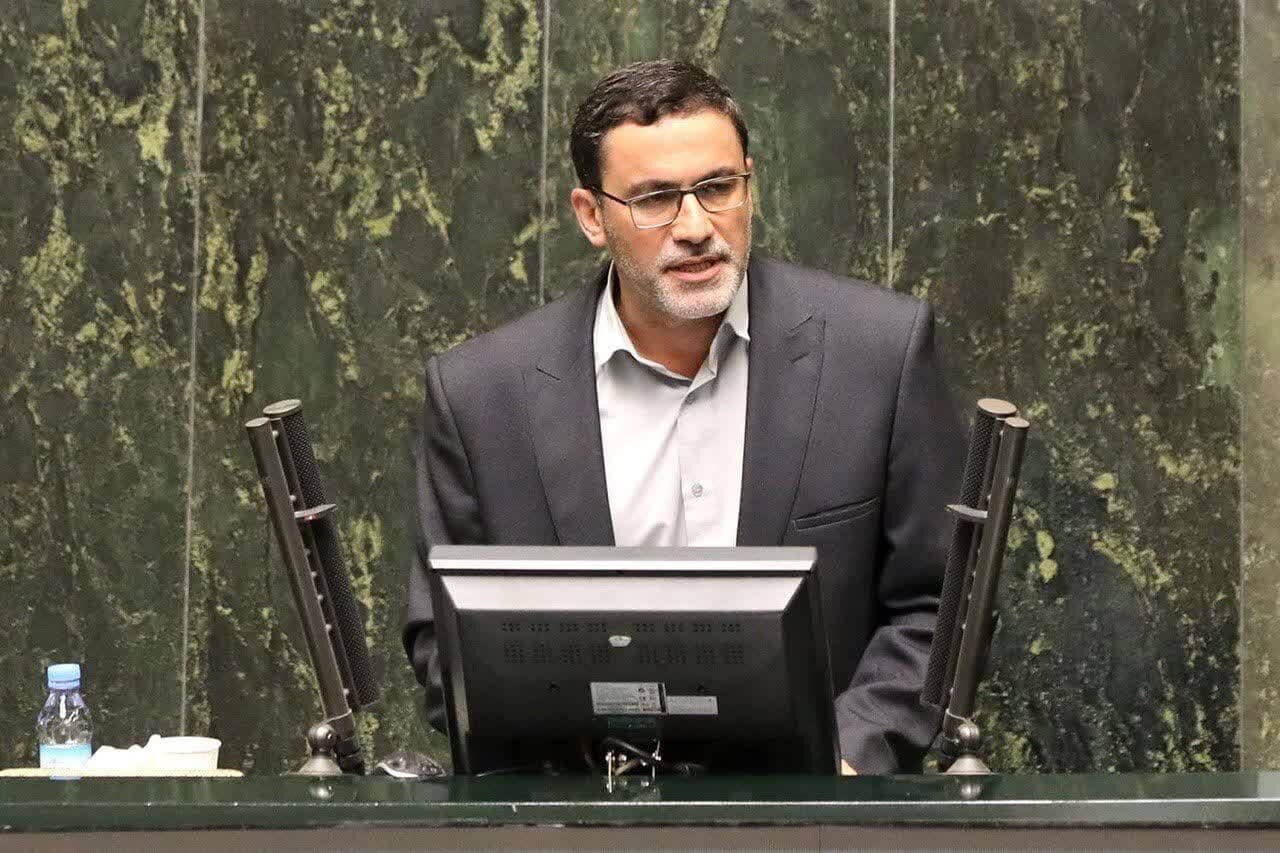 نماینده مجلس خبر داد: افزایش ۴۳ درصدی حقوق‌های حداقلی در سال جدید + جزئیات