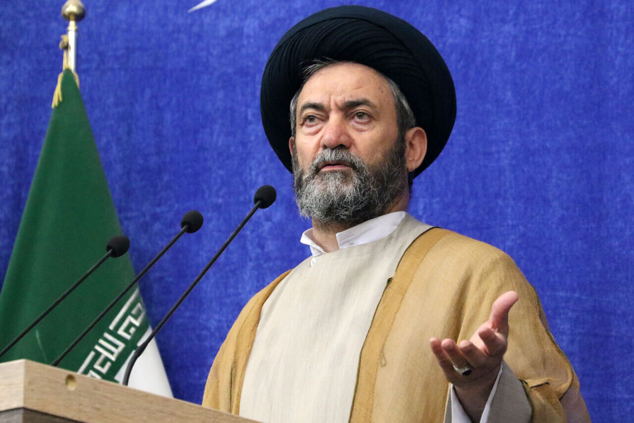 هشدار حسن عاملی درباره پیروی از آمریکا؛ قرآن در قیامت احتجاج می‌کند