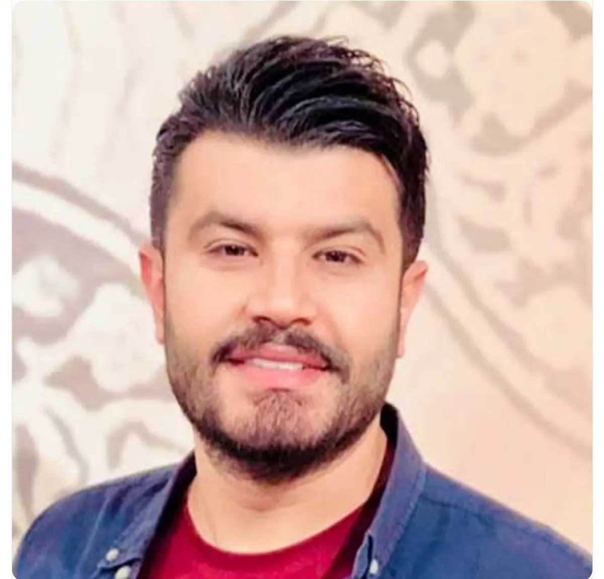 واکنش عجیب مجری صداوسیما بعد از روزه خواری در آنتن زنده تلویزیون / روزه بودم واکنش عجیب مجری صداوسیما بعد از روزه خواری در آنتن زنده تلویزیون / روزه بودم
