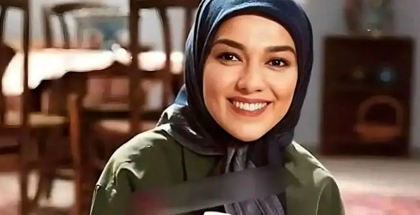 «پوپک گلدره» در 29 سالگی و در دومین فیلم اش؛ سال ۷۹ «پوپک گلدره» در 29 سالگی و در دومین فیلم اش؛ سال ۷۹