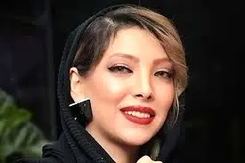 گریم منحصربه‌فرد صدف اسپهبدی در پشت صحنه یک نمایش