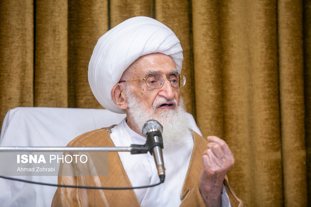 آیت الله نوری همدانی: هر آنچه که رهبر انقلاب تصمیم گرفتند همه باید تبعیت کنند؛ در عرصه میدان باشد و چه در عرصه دیپلماسی آیت الله نوری همدانی: هر آنچه که رهبر انقلاب تصمیم گرفتند همه باید تبعیت کنند؛ در عرصه میدان باشد و چه در عرصه دیپلماسی