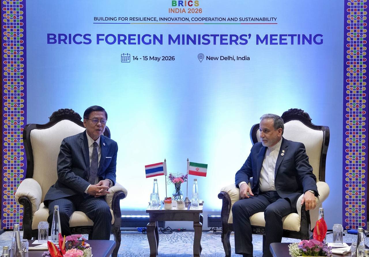 دیدار عراقچی با همتای تایلندی در حاشیه اجلاس وزرای خارجه عضو بریکس دیدار عراقچی با همتای تایلندی در حاشیه اجلاس وزرای خارجه عضو بریکس